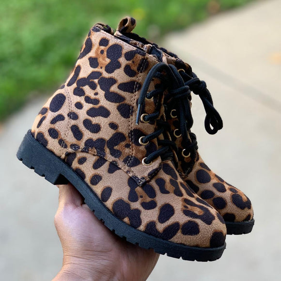 Combat boots leopard