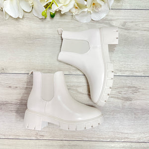Women Aide boot (Ivory)